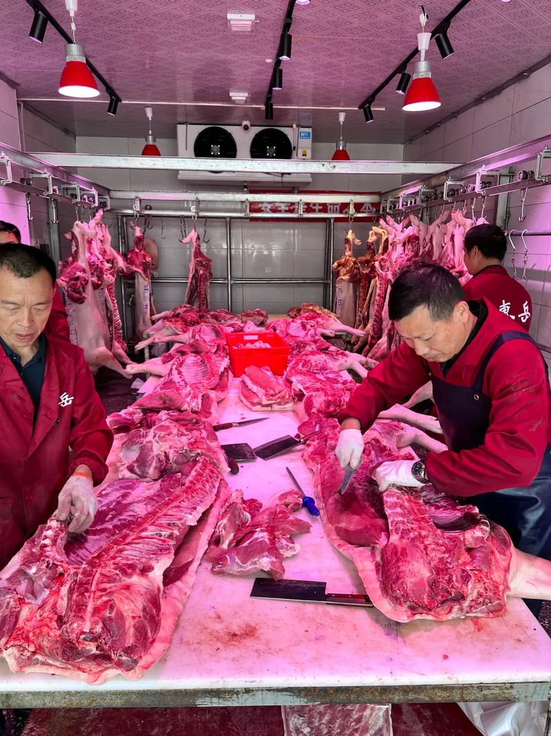 每次来都排队.就是这家,终于找到岳阳鲜肉批发最便宜,货最全的